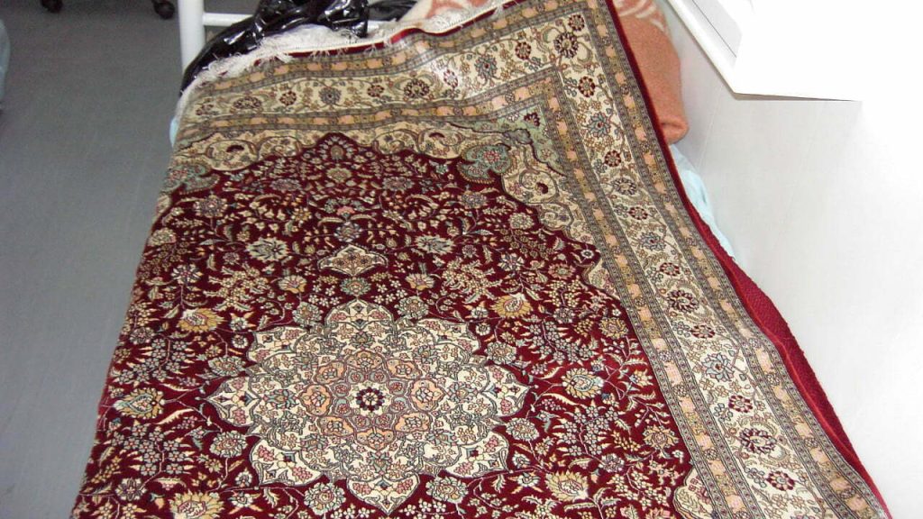 Karpet Sutra Kashmir
