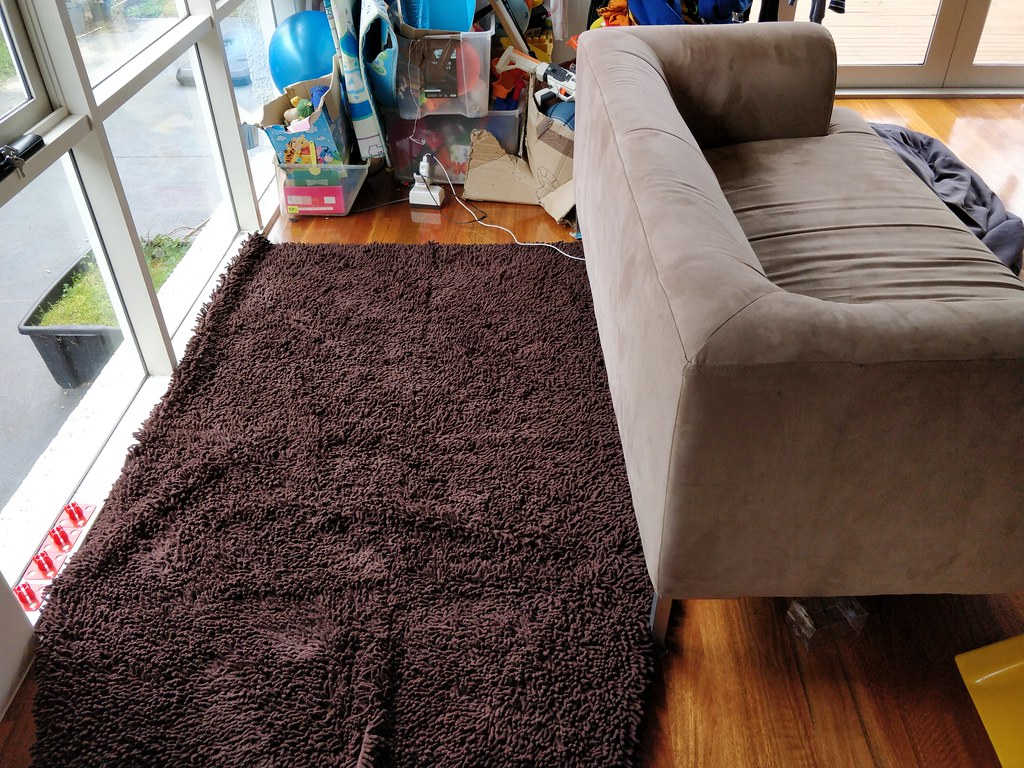 Mengenal Karpet Berbulu Panjang (Shaggy Carpet)