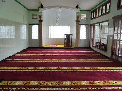 Pemasangan Karpet Masjid di Banjarnegara